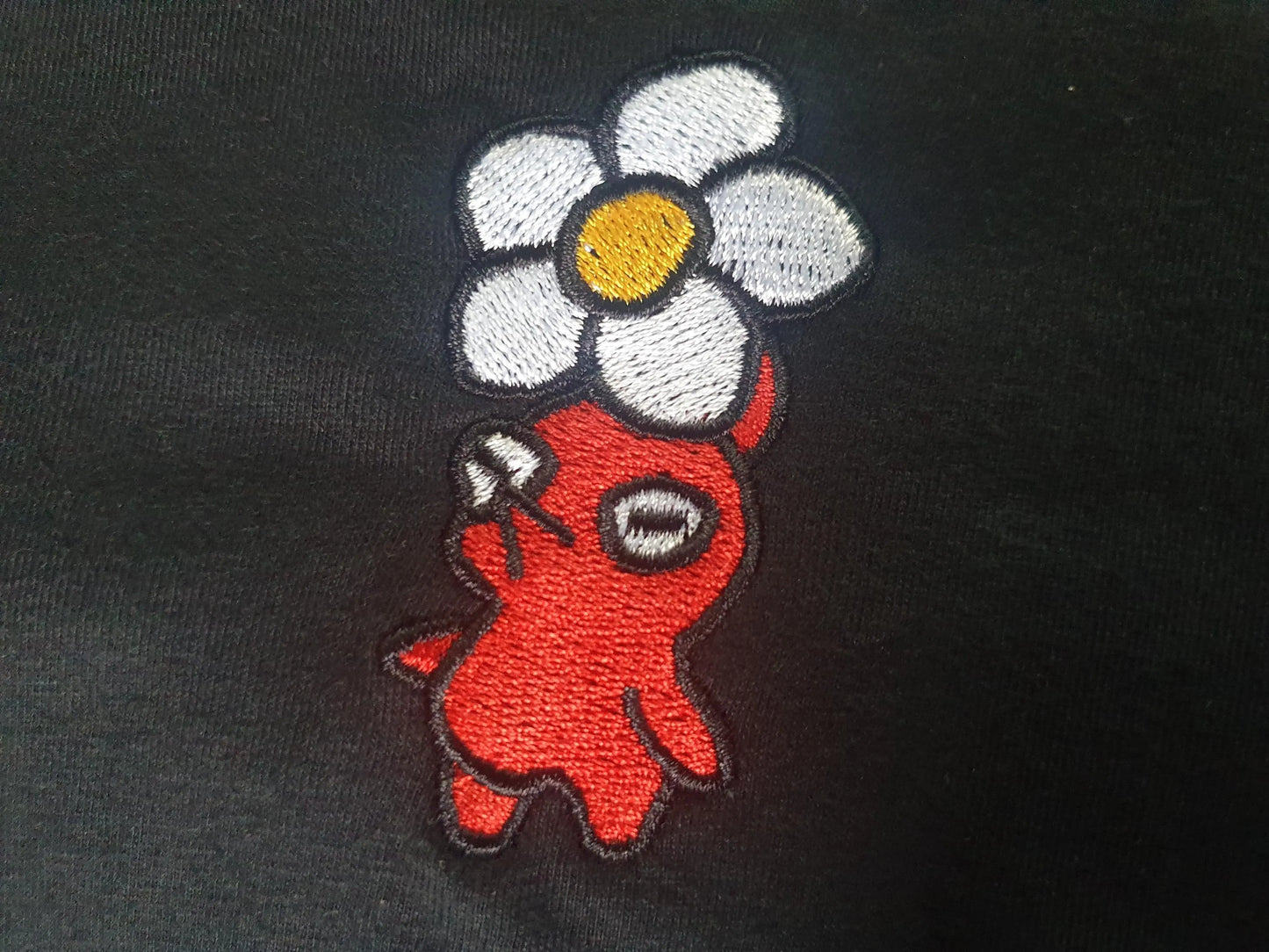 Pikmin Embroidered Shirt - Red Pikmin