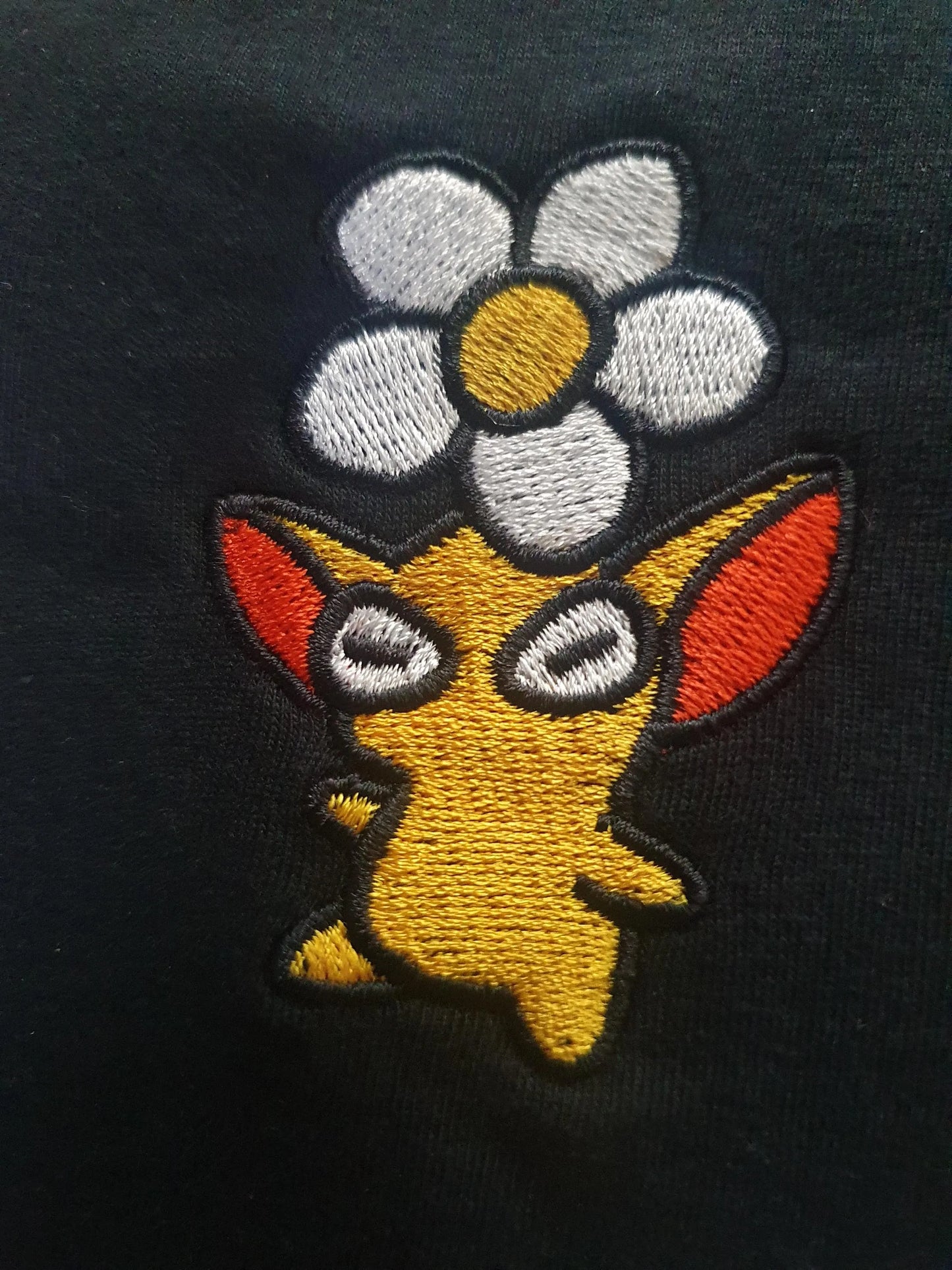 Pikmin Embroidered Hoodie - Yellow Pikmin